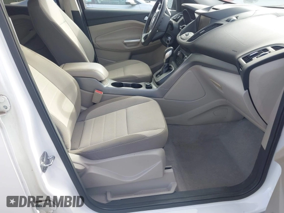 2014 Ford Escape SE with VIN 1FMCU0GX1EUB23743, listed as a IAAI auction lot 40893420 with 74,506 mi miles. Bid and sale history available at carsss.com. Image 5.