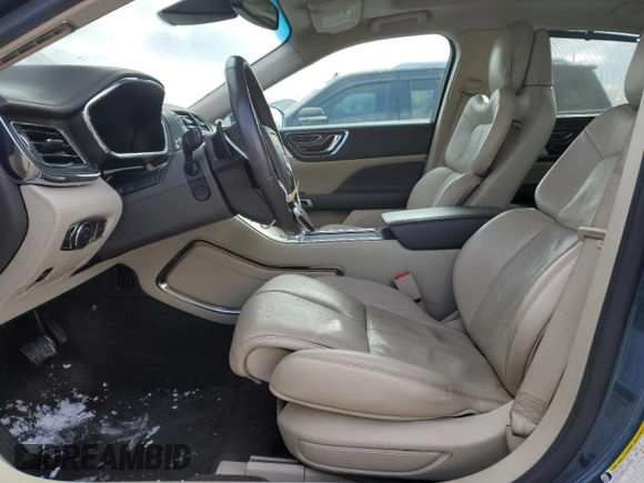 2019 Lincoln Continental Reserve with VIN 1LN6L9NPXK5602112, listed as a Copart auction lot 88939925 with 95,940 mi miles and Salvage Title. Bid and sale history available at carsss.com. Image 7.