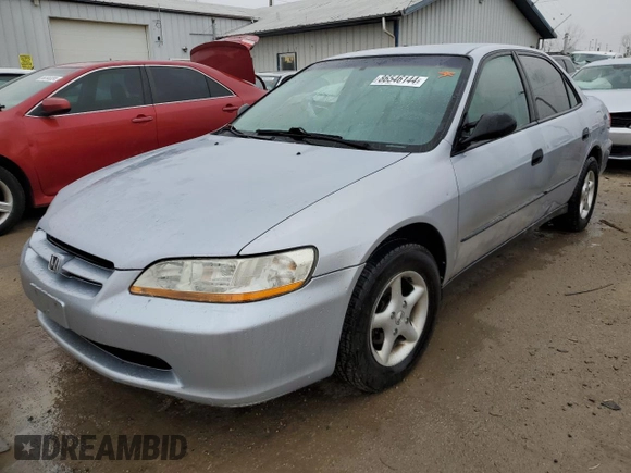 1998 Honda Accord DX z VIN 1HGCF8642WA186214, wystawiony jako Copart lot #86546144 z przebiegiem 233 786 mil mil oraz Szkoda całkowita • Salvage title. Historia ofert i sprzedaży dostępna na DreamBid. Obrazek 1.