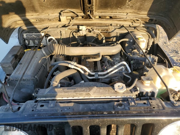 2004 Jeep Wrangler Rubicon with VIN 1J4FA69S44P763015, listed as a Copart auction lot 89250905 with 111,528 mi miles and Salvage Title. Bid and sale history available at carsss.com. Image 11.