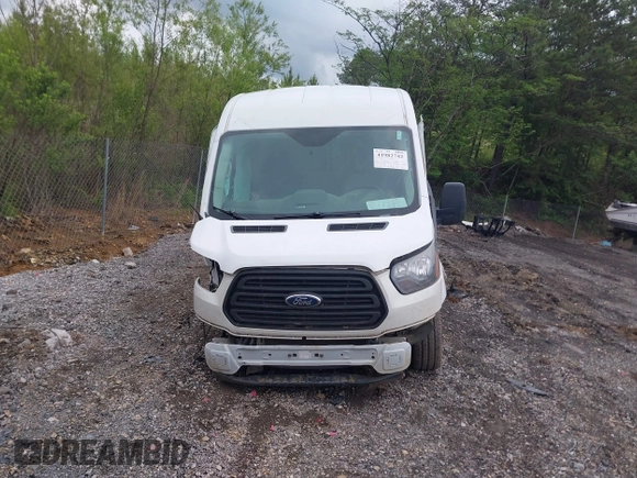 2017 Ford Transit с VIN 1FTYR2CM8HKB32488, выставлен на аукционе IAAI как лот 41982742 с пробегом 235 114 миль миль и . История ставок и продаж доступна на DreamBid. Изображение 13.