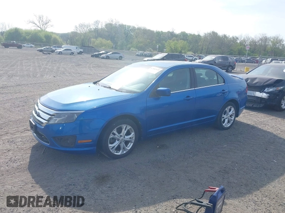 2012 Ford Fusion SE with VIN 3FAHP0HA9CR128582, listed as a IAAI auction lot 42102172 with 194,162 mi miles. Bid and sale history available at carsss.com. Image 2.