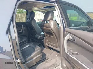 2011 GMC Acadia SLT1 z VIN 1GKKVRED5BJ179292, wystawiony jako IAAI lot #42438122 z przebiegiem 211 161 mil mil oraz . Historia ofert i sprzedaży dostępna na DreamBid. Obrazek 8.