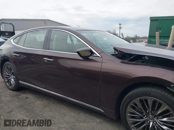 2018 Lexus LS with VIN JTHB5LFF5J5003051, listed as a IAAI auction lot 41843702 with 29,026 mi miles. Bid and sale history available at carsss.com. Image 13.