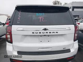 2022 Chevrolet Suburban LT with VIN 1GNSKCKD2NR174442, listed as a IAAI auction lot 41902034 with 41,120 mi miles. Bid and sale history available at carsss.com. Image 17.