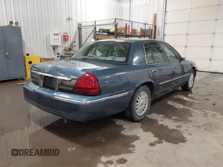 2008 Mercury Grand Marquis LS with VIN 2MEFM75V88X631067, listed as a IAAI auction lot 41290274 with 206,145 mi miles and . Bid and sale history available at DreamBid. Image 4.