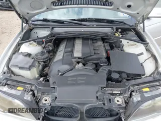 2006 BMW 3 Series 325Ci with VIN WBABW33416PX83768, listed as a IAAI auction lot 41753019 with 116,411 mi miles. Bid and sale history available at carsss.com. Image 10.