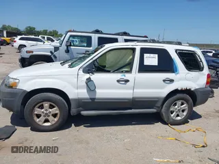 2006 Ford Escape XLT с VIN 1FMCU03176KA84543, выставлен на аукционе IAAI как лот 41991892 с пробегом 170 017 миль миль и . История ставок и продаж доступна на DreamBid. Изображение 14.