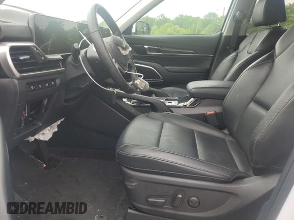 2025 Kia Telluride S z VIN 5XYP6DGC8SG602937, wystawiony jako Copart lot #57142385 z przebiegiem 4 297 mil mil oraz Szkoda całkowita • Salvage title. Historia ofert i sprzedaży dostępna na DreamBid. Obrazek 7.
