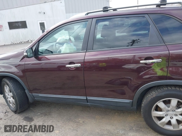 2011 Kia Sorento LX with VIN 5XYKT3A11BG162130, listed as a IAAI auction lot 41849206 with 1 mi miles. Bid and sale history available at carsss.com. Image 14.