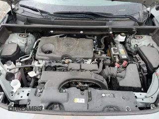2019 Toyota RAV4 XLE with VIN 2T3W1RFV4KW005960, listed as a Copart auction lot 47477155 with 31,226 mi miles and Salvage Title. Bid and sale history available at carsss.com. Image 11.
