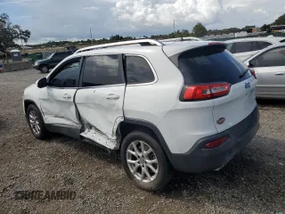 2016 Jeep Cherokee Latitude with VIN 1C4PJLCS7GW247355, listed as a Copart auction lot 63222185 with 190,831 mi miles and Salvage title. Bid and sale history available at DreamBid. Image 2.