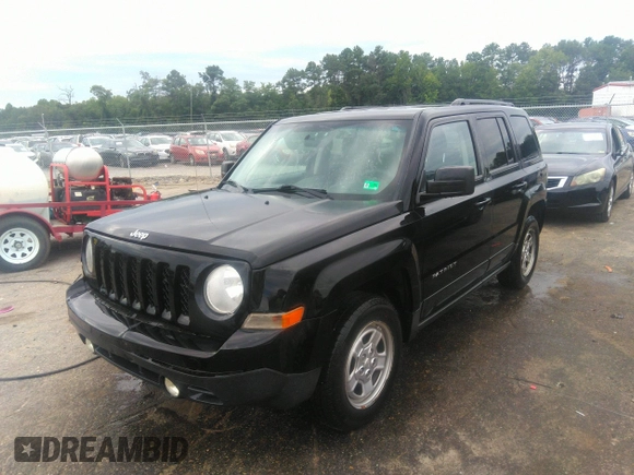2013 Jeep Patriot Sport z VIN 1C4NJPBA9DD108892, wystawiony jako IAAI lot #42780674 z przebiegiem 133 161 mil mil oraz . Historia ofert i sprzedaży dostępna na DreamBid. Obrazek 17.
