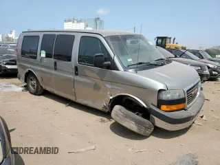 2003 GMC Savana Commercial C6Y with VIN 1GDFG15T931229043, listed as a Copart auction lot 44422145 with 173,310 mi miles and Salvage Title. Bid and sale history available at carsss.com. Image 4.