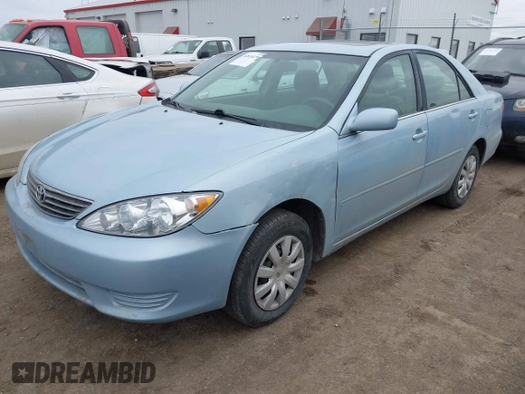 2006 Toyota Camry STD with VIN 4T1BE30K26U681322, listed as a IAAI auction lot 41810479 with 212,127 mi miles and . Bid and sale history available at carsss.com. Image 2.