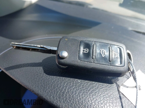 2011 Volkswagen Jetta TDI with VIN 3VWPL7AJ8BM706393, listed as a IAAI auction lot 42011036 with 136,397 mi miles and . Bid and sale history available at DreamBid. Image 11.