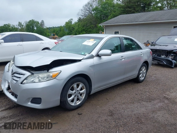2011 Toyota Camry LE z VIN 4T1BF3EK6BU671814, wystawiony jako IAAI lot #42367753 z przebiegiem 182 728 mil mil oraz . Historia ofert i sprzedaży dostępna na DreamBid. Obrazek 2.