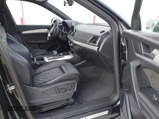 2018 Audi SQ5 Premium Plus z VIN WA1A4AFY1J2169617, wystawiony jako IAAI lot #41619017 z przebiegiem 53 477 mil mil oraz . Historia ofert i sprzedaży dostępna na DreamBid. Obrazek 5.