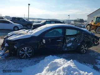 2018 Nissan Maxima SL with VIN 1N4AA6APXJC381054, listed as a IAAI auction lot 41400329 with 276,678 mi miles. Bid and sale history available at carsss.com. Image 14.