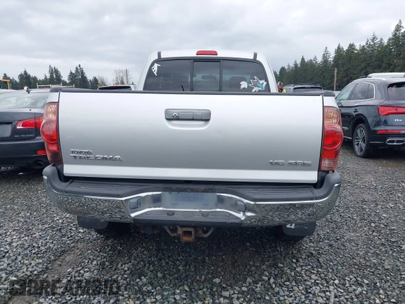 2006 Toyota Tacoma with VIN 5TEUU42N56Z275054, listed as a IAAI auction lot 41835497 with 166,076 mi miles. Bid and sale history available at carsss.com. Image 16.
