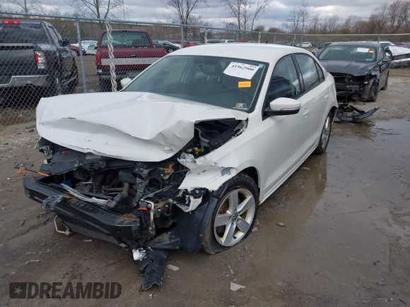 2012 Volkswagen Jetta TDI w/Premium & Nav with VIN 3VWLL7AJ8CM094552, listed as a IAAI auction lot 41962900 with 158,868 mi miles and . Bid and sale history available at DreamBid. Image 17.