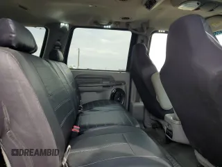 2003 Ford Excursion Special Serv с VIN 1FMSU41P33EC62002, выставлен на аукционе Copart как лот 62742355 с пробегом 348 447 миль миль и Чистый • Clean title. История ставок и продаж доступна на DreamBid. Изображение 11.