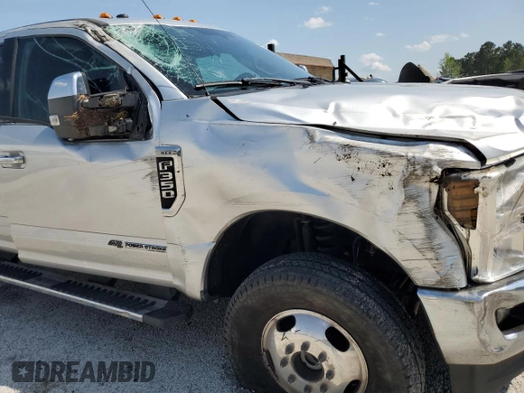 2019 Ford F-350 XL with VIN 1FT8W3DT3KEG72017, listed as a Copart auction lot 50609235 with 161,842 mi miles and Salvage title. Bid and sale history available at DreamBid. Image 9.