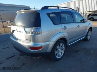 2010 Mitsubishi Outlander SE with VIN JA4AS3AW4AZ009939, listed as a IAAI auction lot 41689188 with 144,480 mi miles. Bid and sale history available at carsss.com. Image 4.