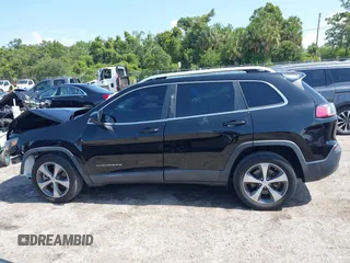 2019 Jeep Cherokee Limited with VIN 1C4PJLDX4KD439914, listed as a IAAI auction lot 42384981 with 52,470 mi miles and . Bid and sale history available at DreamBid. Image 14.