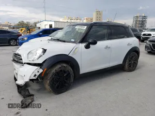 2015 MINI Countryman with VIN WMWZB3C5XFWR44448, listed as a Copart auction lot 44999055 with Not Provided miles and Salvage Title. Bid and sale history available at DreamBid. Image 1.