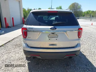 2018 Ford Explorer XLT with VIN 1FM5K7D85JGC22000, listed as a IAAI auction lot 42046406 with 227,828 mi miles and . Bid and sale history available at DreamBid. Image 16.