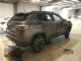 2020 Jeep Compass Trailhawk z VIN 3C4NJDDB1LT119074, wystawiony jako Copart lot #60255815 z przebiegiem 73 906 mil mil oraz Szkoda całkowita • Salvage title. Historia ofert i sprzedaży dostępna na DreamBid. Obrazek 3.