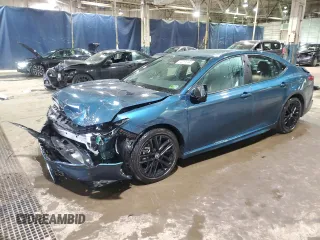 2025 Toyota Camry LE with VIN 4T1DAACK7SU015300, listed as a Copart auction lot 84261244 with 24,938 mi miles and Salvage Title. Bid and sale history available at carsss.com. Image 1.