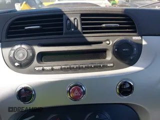 2014 FIAT 500e z VIN 3C3CFFGE8ET175918, wystawiony jako IAAI lot #42226000 z przebiegiem 31 656 mil mil oraz . Historia ofert i sprzedaży dostępna na DreamBid. Obrazek 18.