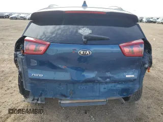 2017 Kia Niro FE with VIN KNDCB3LC7H5101503, listed as a Copart auction lot 43458795 with 217,609 mi miles and Salvage Title. Bid and sale history available at carsss.com. Image 6.