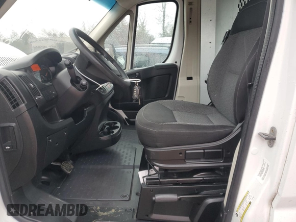 2014 Ram ProMaster Cargo z VIN 3C6TRVDGXEE122636, wystawiony jako Copart lot #43666305 z przebiegiem 74 580 mil mil oraz Czysty tytuł • Clean title. Historia ofert i sprzedaży dostępna na DreamBid. Obrazek 7.
