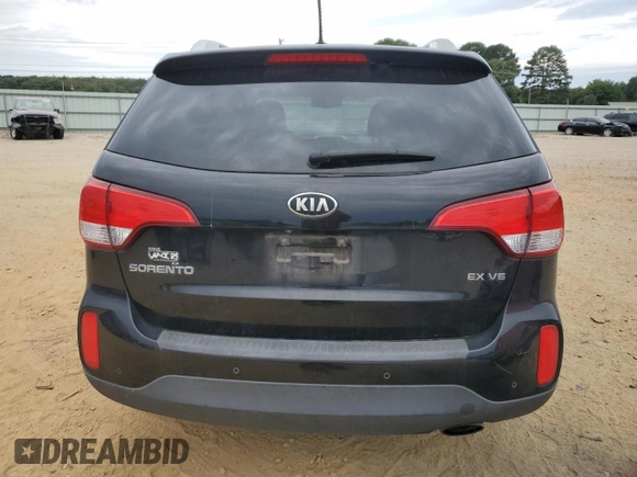 2015 Kia Sorento EX with VIN 5XYKU4A70FG628448, listed as a Copart auction lot 73150074 with 146,371 mi miles and Clean Title. Bid and sale history available at carsss.com. Image 6.