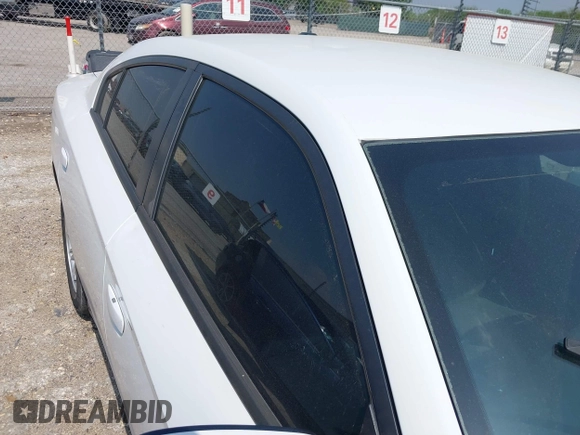 2013 Dodge Charger SXT with VIN 2C3CDXHG0DH664865, listed as a IAAI auction lot 41914053 with 195,211 mi miles. Bid and sale history available at carsss.com. Image 20.