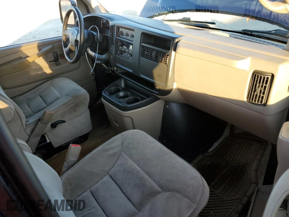 2005 Chevrolet Express Cargo Van YF7 Upfitter with VIN 1GBFG15T151233714, listed as a Copart auction lot 82413694 with 299,509 mi miles and Salvage Title. Bid and sale history available at carsss.com. Image 8.