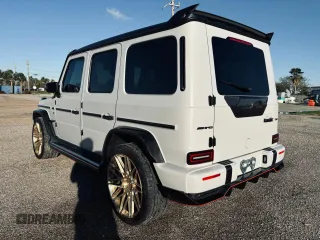 2020 Mercedes-Benz G 63 AMG z VIN WDCYC7HJ0LX335684, wystawiony jako Copart lot #87609355 z przebiegiem 8 807 mil mil oraz Szkoda całkowita • Salvage title. Historia ofert i sprzedaży dostępna na DreamBid. Obrazek 3.