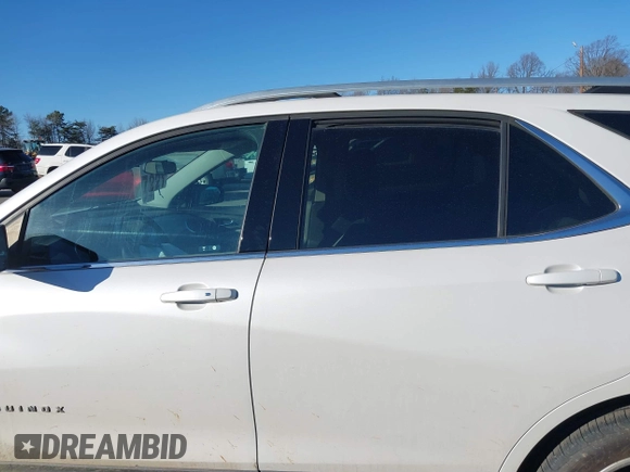 2020 Chevrolet Equinox LT with VIN 3GNAXLEX8LS610434, listed as a IAAI auction lot 41431481 with 101,832 mi miles. Bid and sale history available at carsss.com. Image 15.
