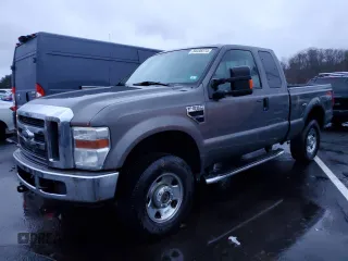2008 Ford Super Duty F-250 SRW XL with VIN 1FTSX21588EB73614, listed as a Copart auction lot 84438274 with 87,240 mi miles and Clean Title. Bid and sale history available at carsss.com. Image 1.
