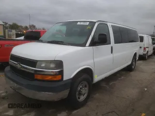 2008 Chevrolet Express Passenger z VIN 1GAHG39K781193766, wystawiony jako Copart lot #79270854 z przebiegiem Nie podano mil oraz Czysty tytuł • Clean title. Historia ofert i sprzedaży dostępna na DreamBid. Obrazek 1.