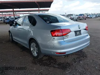 2015 Volkswagen Jetta S с VIN 3VW2K7AJXFM253042, выставлен на аукционе IAAI как лот 41935515 с пробегом 160 574 миль миль и . История ставок и продаж доступна на DreamBid. Изображение 3.