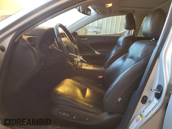2009 Lexus IS 350 с VIN JTHBE262X92016673, выставлен на аукционе Copart как лот 42265505 с пробегом 219 102 миль миль и Чистый • Clean title. История ставок и продаж доступна на DreamBid. Изображение 7.