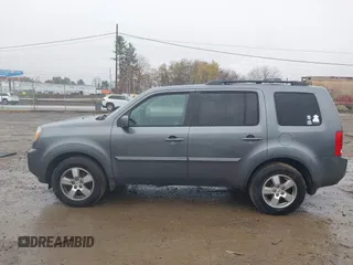 2011 Honda Pilot EX-L with VIN 5FNYF4H60BB034218, listed as a IAAI auction lot 40775312 with 168,549 mi miles and . Bid and sale history available at carsss.com. Image 14.