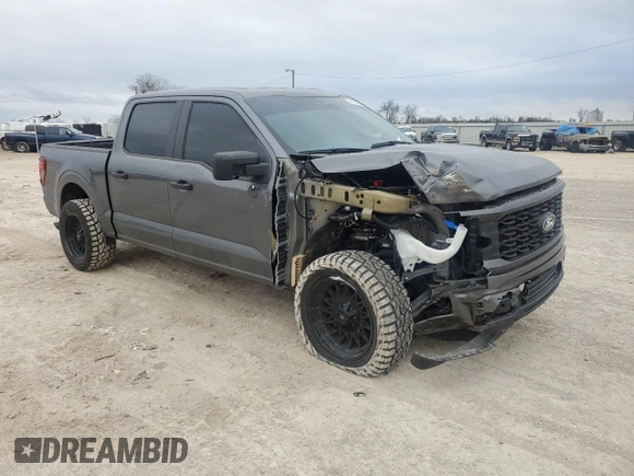 2024 Ford F-150 STX with VIN 1FTEW2K5XRKE95995, listed as a Copart auction lot 48203275 with 3,132 mi miles and Salvage Title. Bid and sale history available at carsss.com. Image 4.