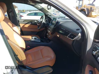 2019 Mercedes-Benz GLE 400 with VIN 4JGDA5GB3KB206029, listed as a IAAI auction lot 41279145 with 37,101 mi miles and . Bid and sale history available at DreamBid. Image 5.