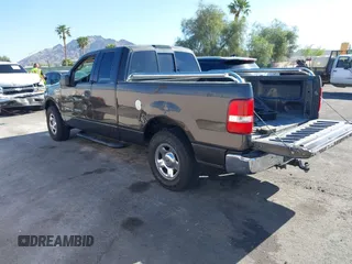 2005 Ford F-150 XLT с VIN 1FTPX12525FB43402, выставлен на аукционе IAAI как лот 42025311 с пробегом 210 220 миль миль и . История ставок и продаж доступна на DreamBid. Изображение 3.