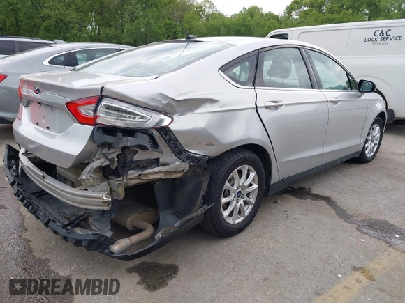 2016 Ford Fusion S z VIN 3FA6P0G76GR155001, wystawiony jako IAAI lot #42158562 z przebiegiem 147 964 mil mil oraz . Historia ofert i sprzedaży dostępna na DreamBid. Obrazek 4.